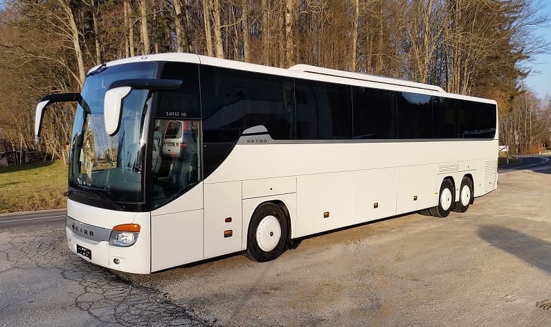 Carinthia: Buses hire in Sankt Andrä in Sankt Andrä and Austria